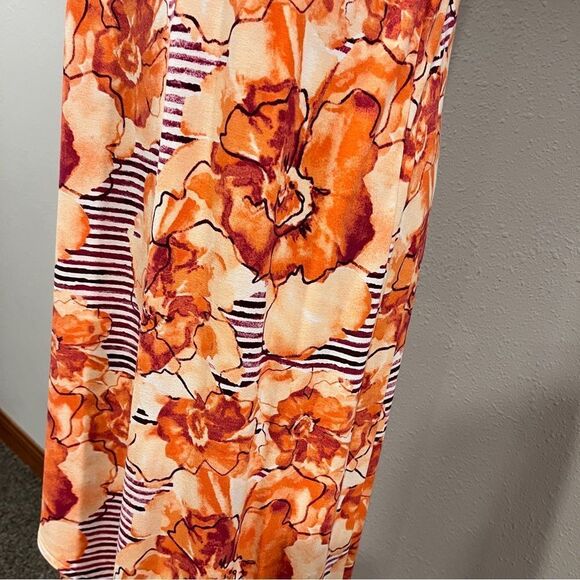 Floral striped Sleeveless hi-low midi Dress - Picture 4 of 14